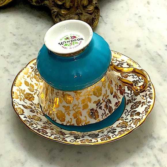 WINDSOR ROSE CUP & SAUCER SET VINTAGE MADE IN ENGLAND BONE CHINA - Picture 7 of 16